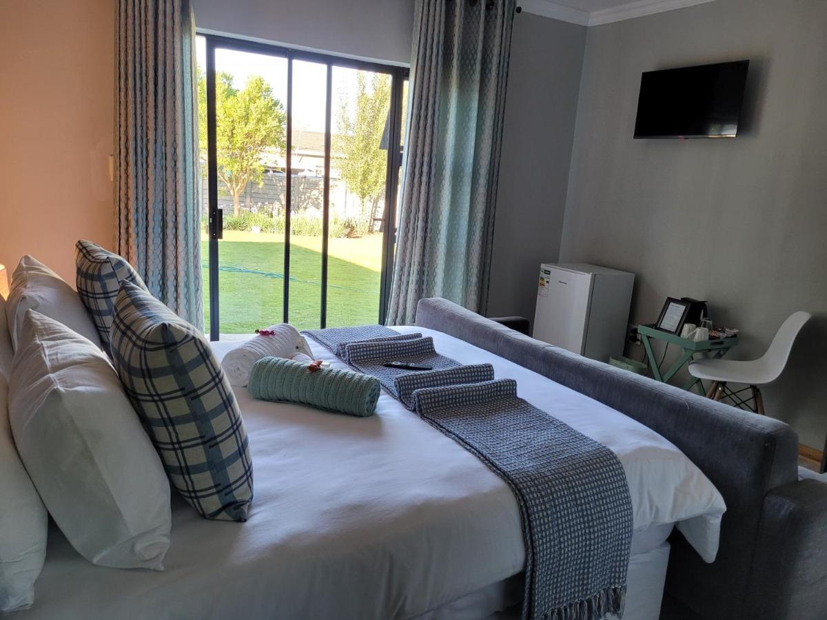 Ayana Bnb Bed and Breakfast Bloemfontein Exteriör bild